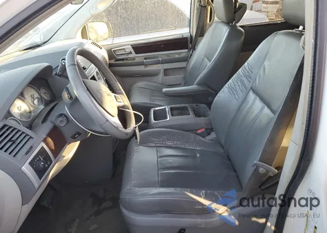 2010 Chrysler Town & Country Touring из США, поврежденный, VIN 2A4RR5DX5AR353160